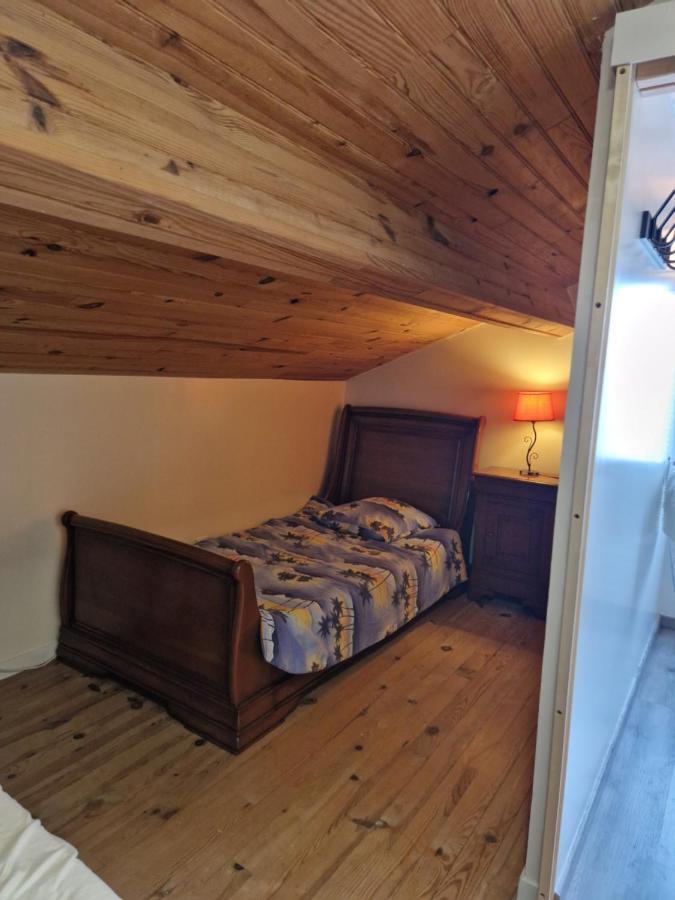 Loft Ravissant Avec Parking Gratuit Sur Place Ledat Kültér fotó