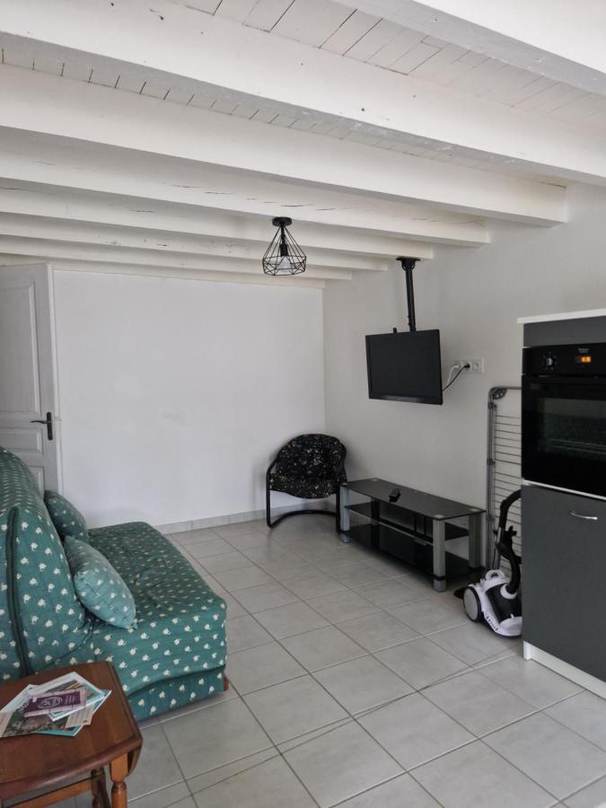 Loft Ravissant Avec Parking Gratuit Sur Place Ledat Kültér fotó
